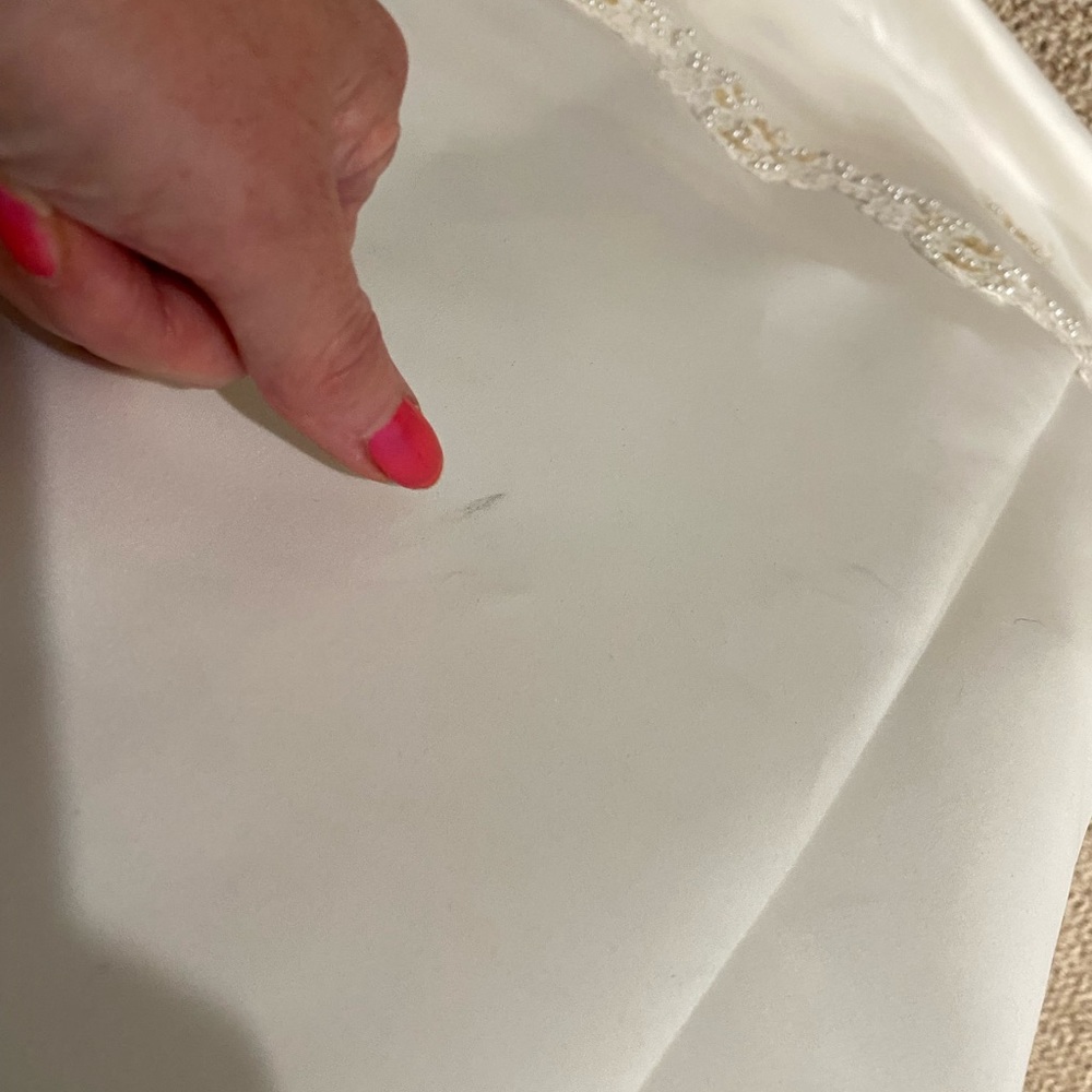 Emme Bridal Strapless Wedding Gown Dress 8 Beaded With FLAWS Unsure if Altered - Picture 15 of 17
